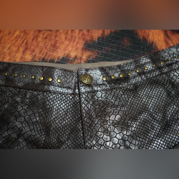 Asli Designs Leather Daisy Dukes - Picture 5 of 7